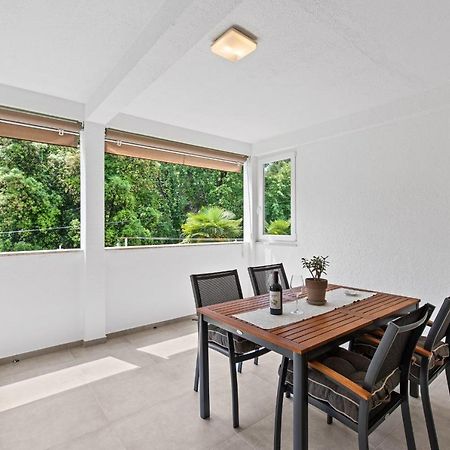 Apartamento Poli Nona - Renovated In 2023 Poreč Exterior foto