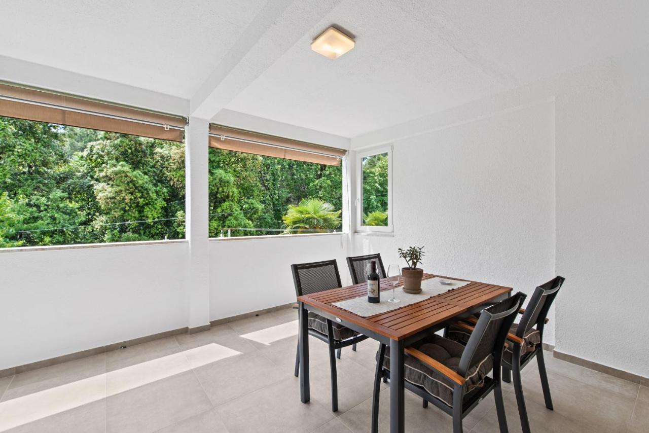Apartamento Poli Nona - Renovated In 2023 Poreč Exterior foto