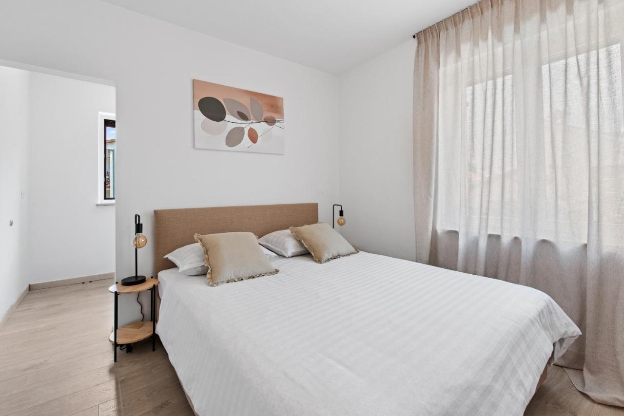 Apartamento Poli Nona - Renovated In 2023 Poreč Exterior foto